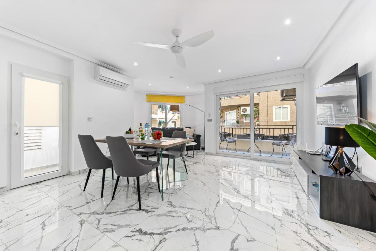 Apolo Beach Front - Sea View Luxury Apartment Torrevieja Exterior foto